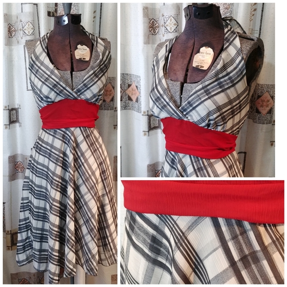 American Vintage Dresses & Skirts - XS/S Vintage Style Grey & Red halter dress